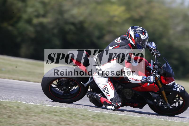 /Archiv-2025/49 26.08.2025 Cornu Master School ADR/gruen-vert/58